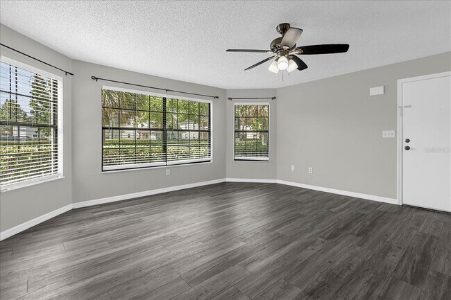 Building Photo - 2922 W Fox Squirrel Dr