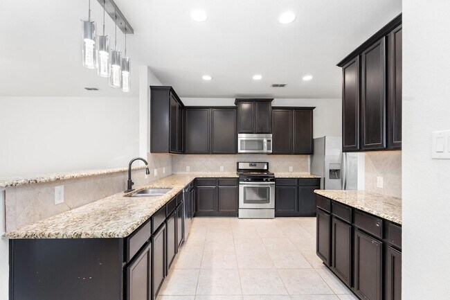 Building Photo - 437 Lipizzan Ln