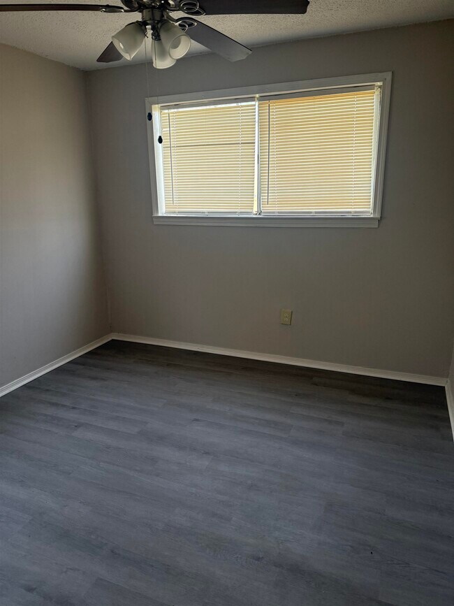 Building Photo - 273 Gaston Ave