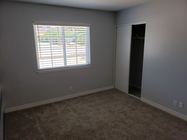 Building Photo - Single Family Residence Located on The Mesa