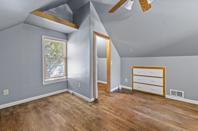 Building Photo - 4705 Jackson St