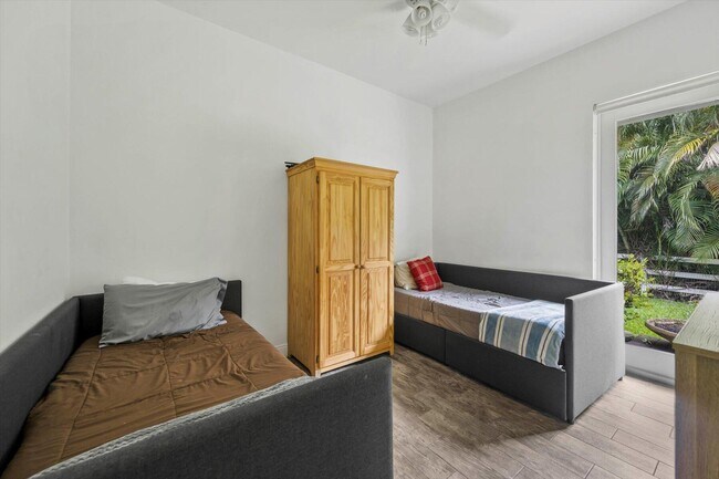 Building Photo - 2439 Appaloosa Trail