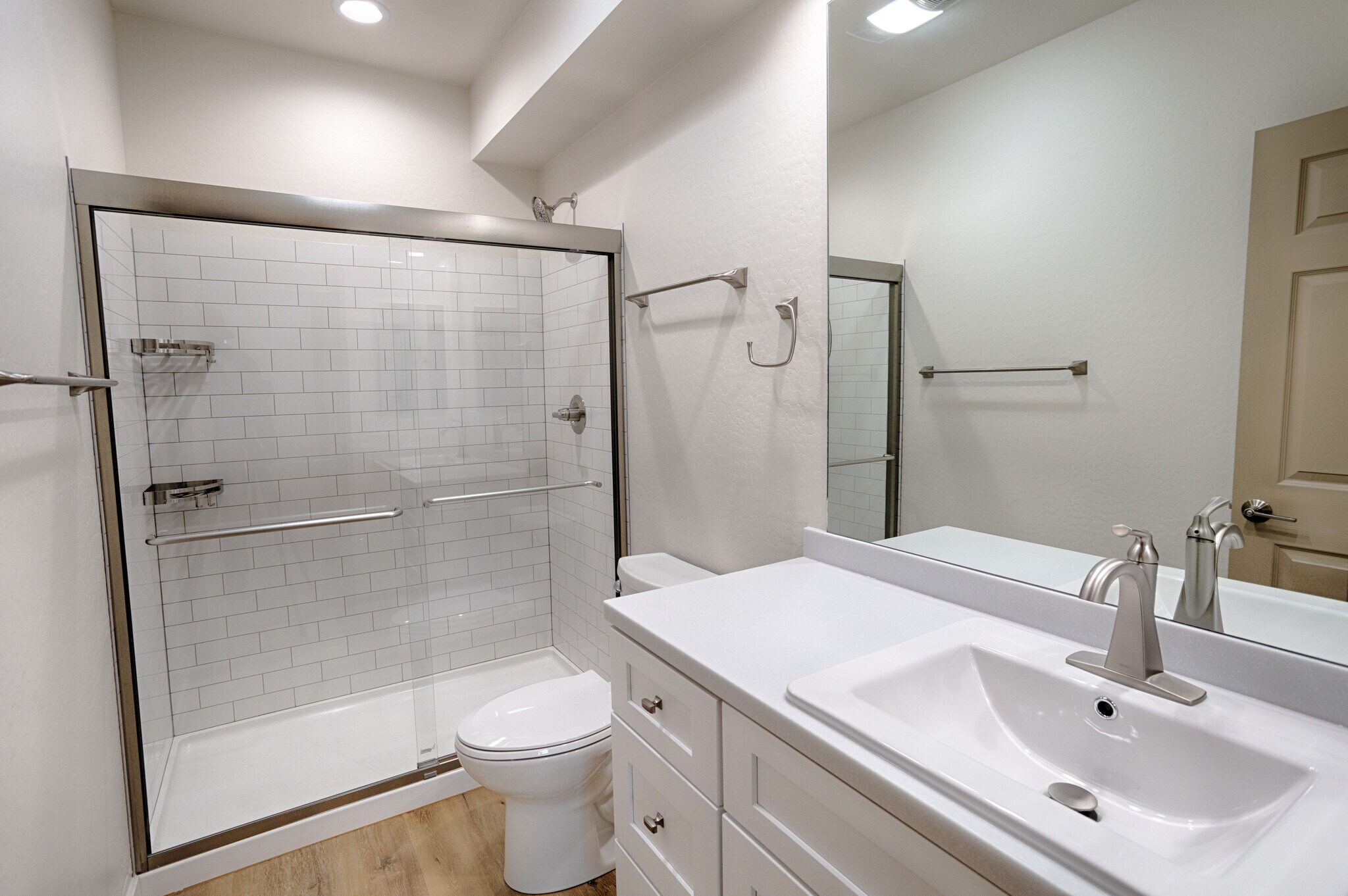 Master bath - 731 W 6th St S