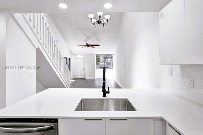 Building Photo - 1818 Adventure Pl