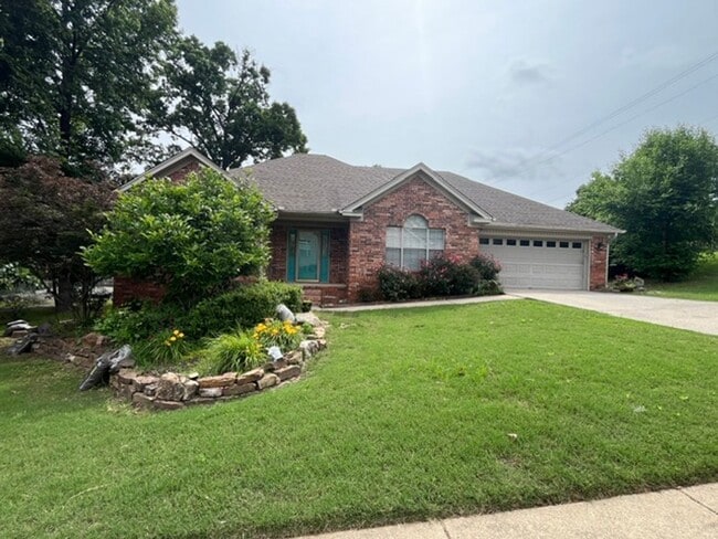 Building Photo - Beautiful 4 Bedroom 2 and a Half Bathroom in the Heart of Sherwood, AR
