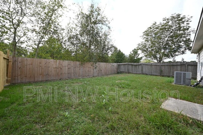 Building Photo - 12518 Sterlingstone Dr