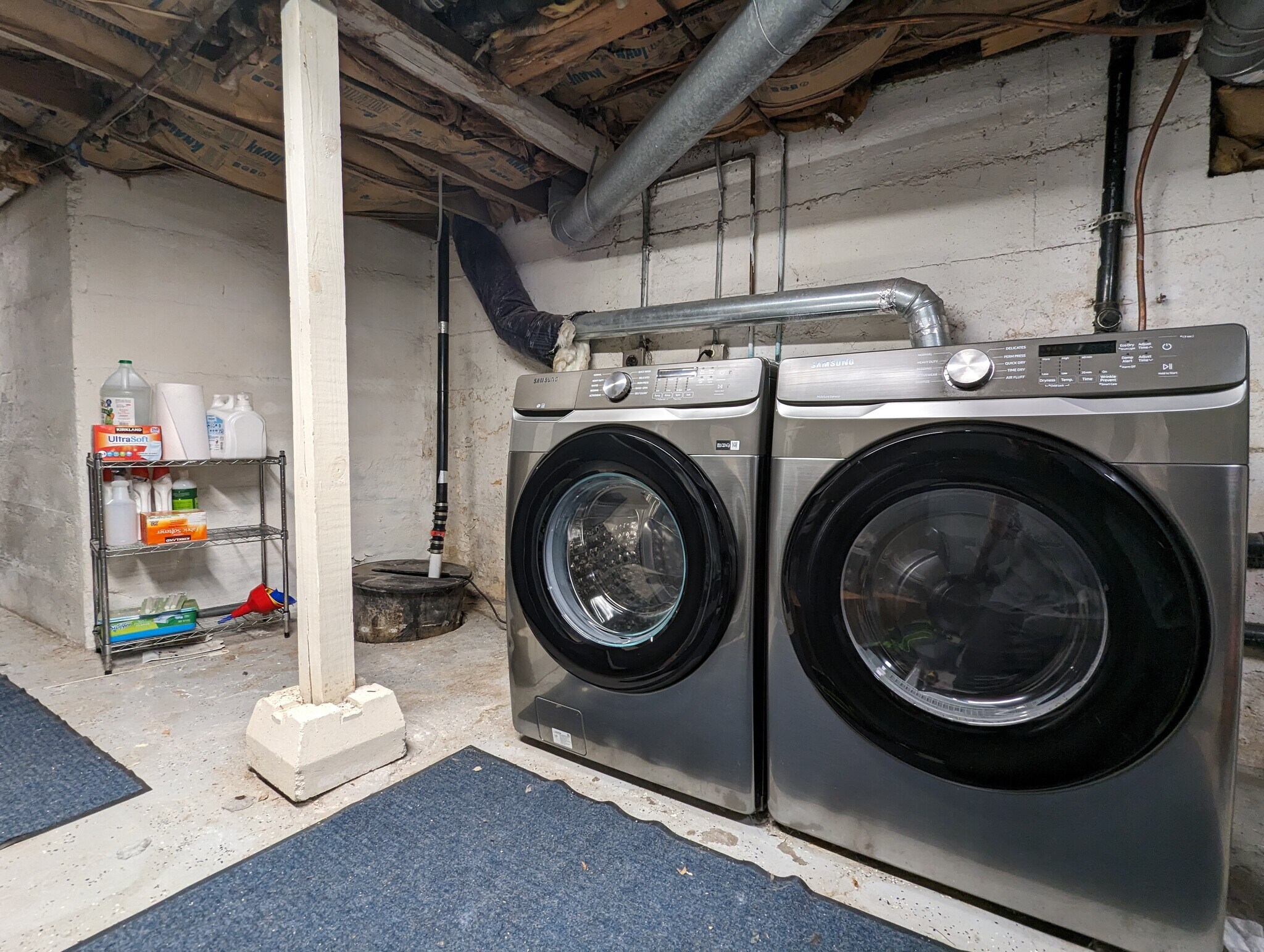 On-Site Laundry - 1605 3rd St NE