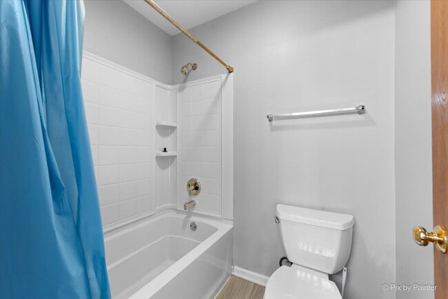 Building Photo - 2813 Odlum Dr