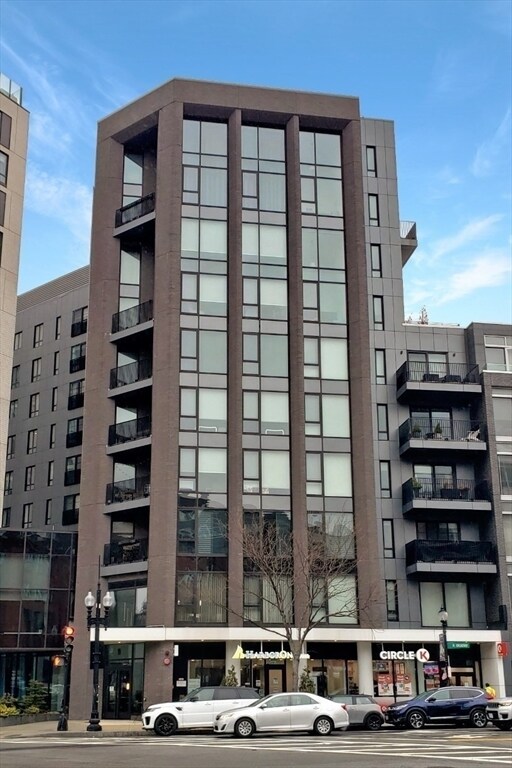 Building Photo - 16 W Broadway