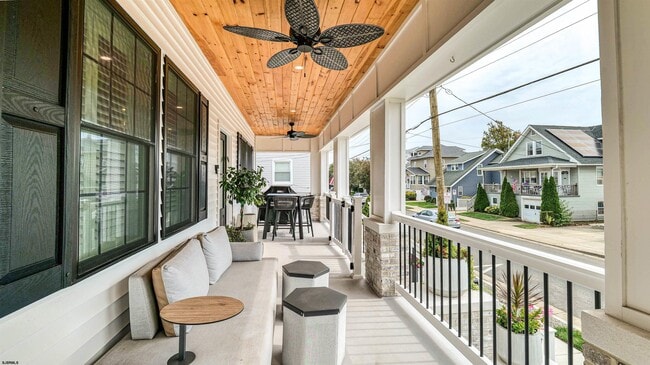 Building Photo - 6223 Winchester Ave