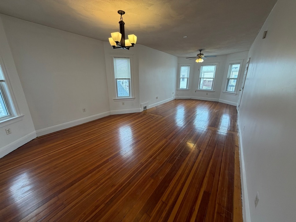 Building Photo - 44 Francis St