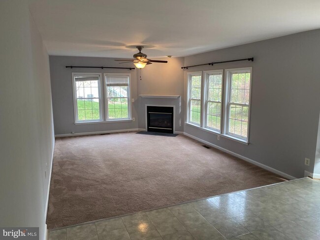 Building Photo - 14075 Wellman Ct