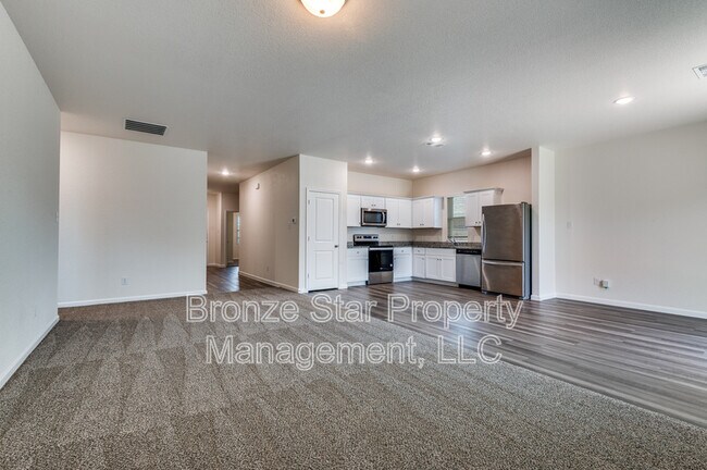 Building Photo - 2525 Comal Creek Dr
