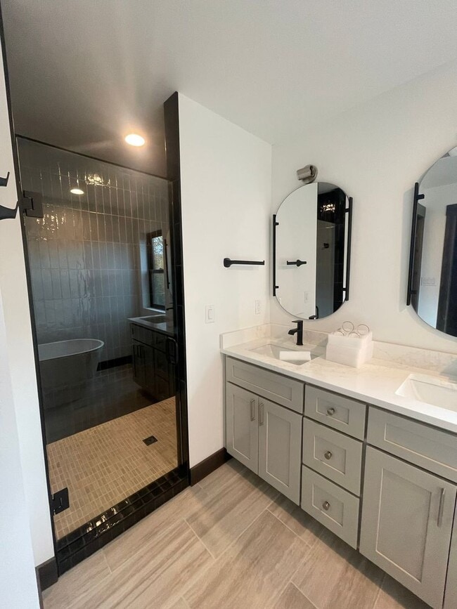 Building Photo - Whitefish Landing Town House