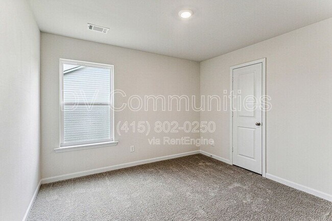 Building Photo - 249 Limestone Cir