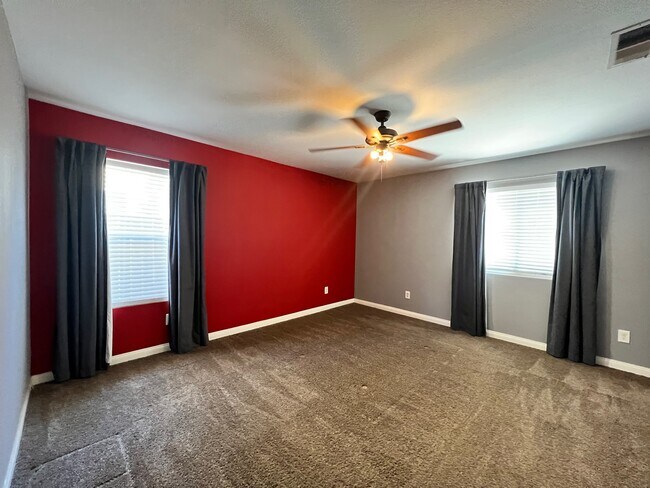 Building Photo - 4747 Shadow Stone St