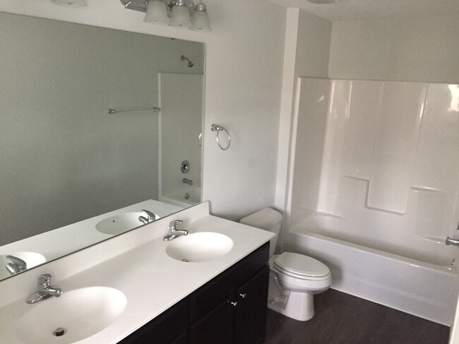 Building Photo - 227 Ceasar Pl