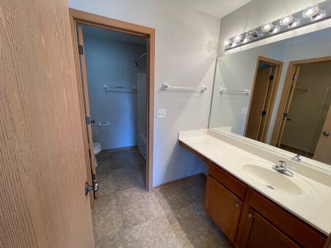 Building Photo - 1427 Levato Ln