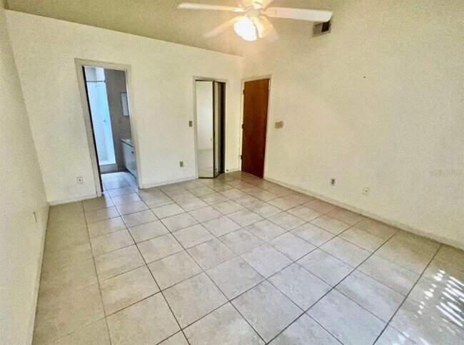 Building Photo - 2719 N Poinciana Blvd