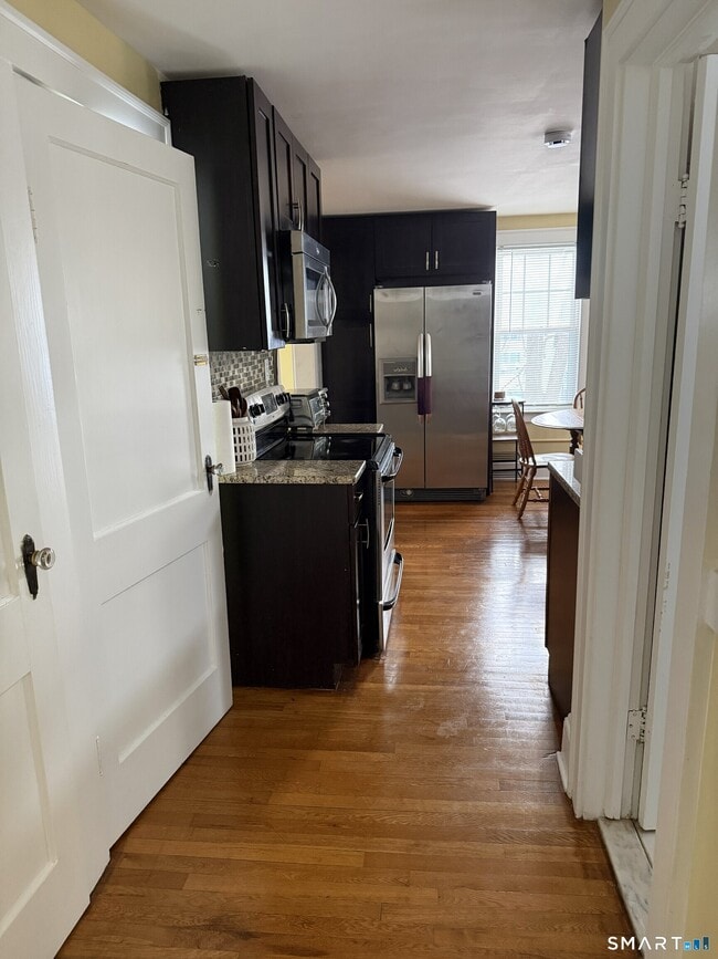 Building Photo - 75 Birdsey Ave