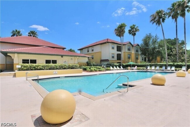 Building Photo - 11540 Villa Grand