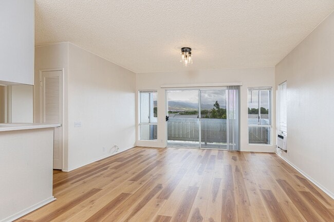 Building Photo - 91-241 Hanapouli Cir 24J