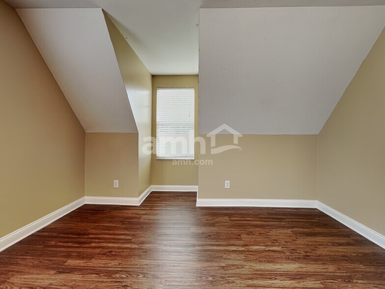 Building Photo - 8209 Jade Tree Ln