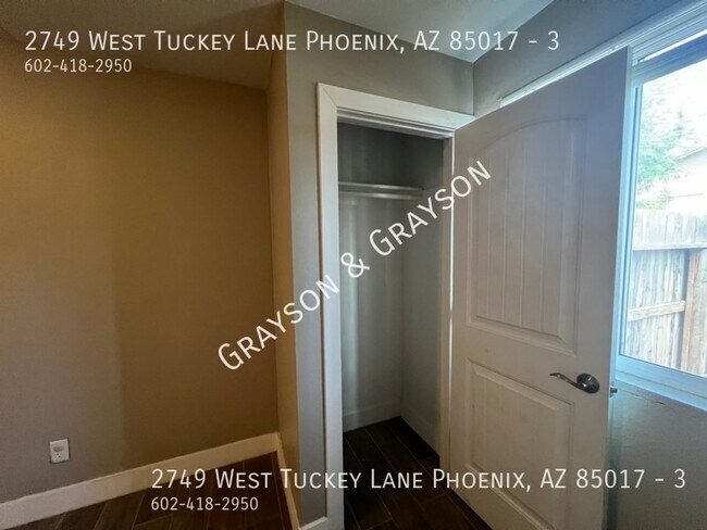 Building Photo - 2749 W Tuckey Ln