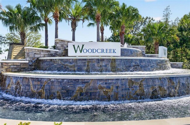 Building Photo - 2425 Bending Bonsai Dr