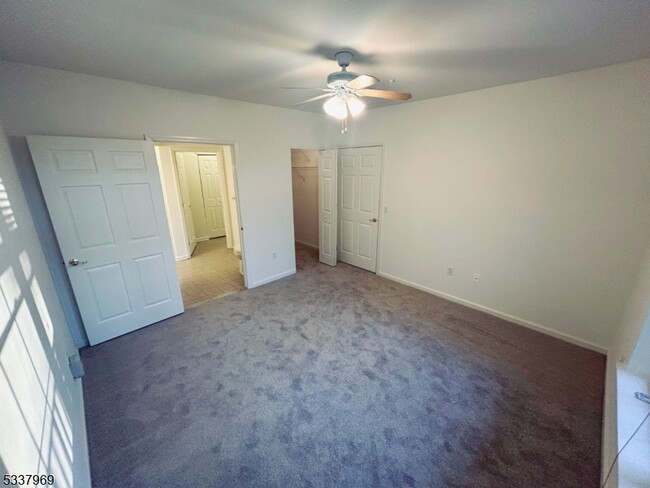 Building Photo - 1210 Hamilton Dr