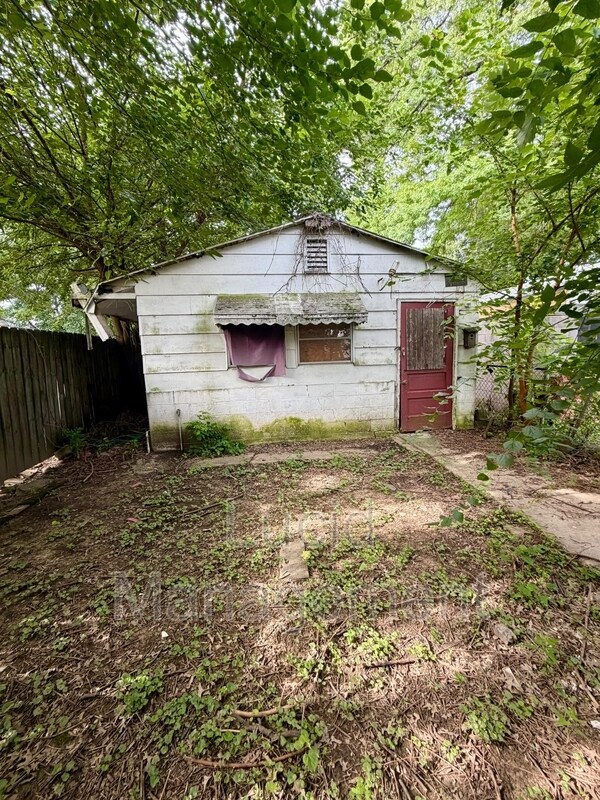 Building Photo - 520 W Evelyn Ave