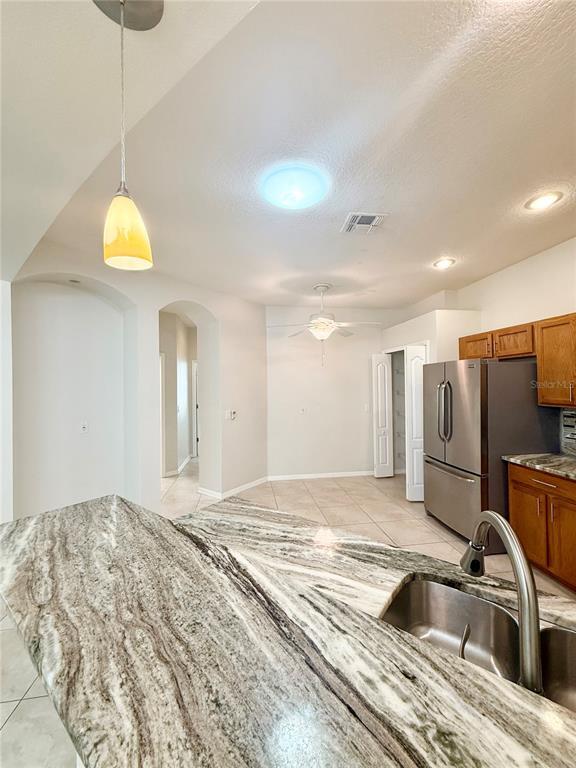 Building Photo - 30533 Lettingwell Cir