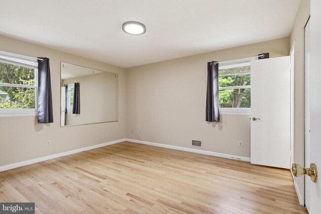 Building Photo - 9210 Maple Rock Dr
