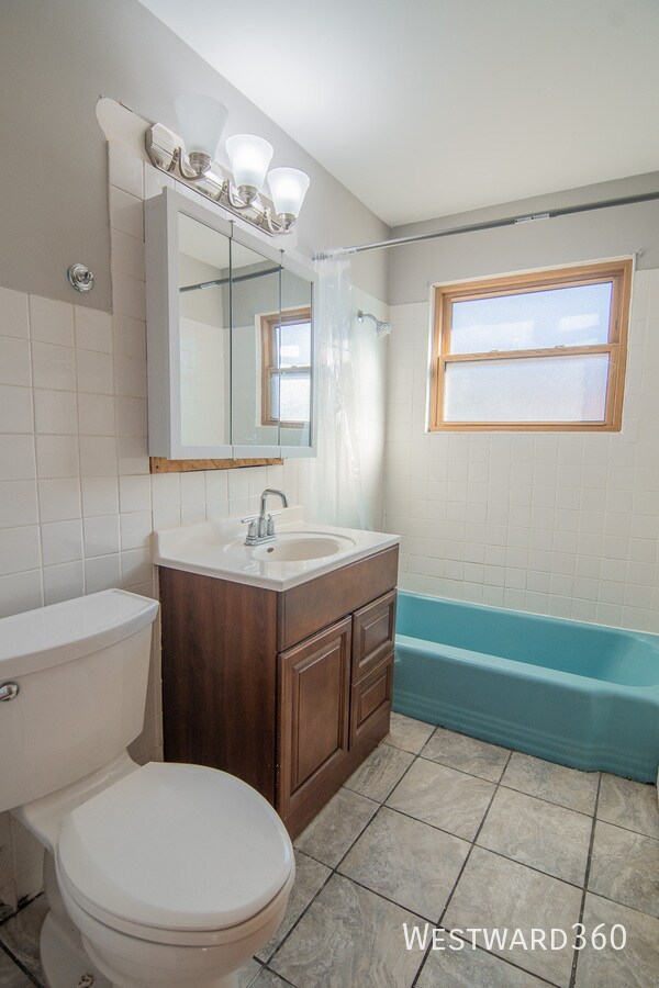 Building Photo - 13027 Seeley Ave