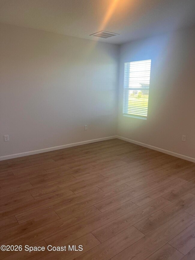 Building Photo - 1654 Garabaldi Cir SE