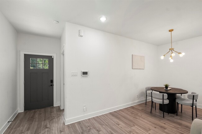 Primary Photo - 7215 Tippett St