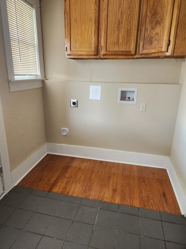 Building Photo - 2 BR House in Garrett