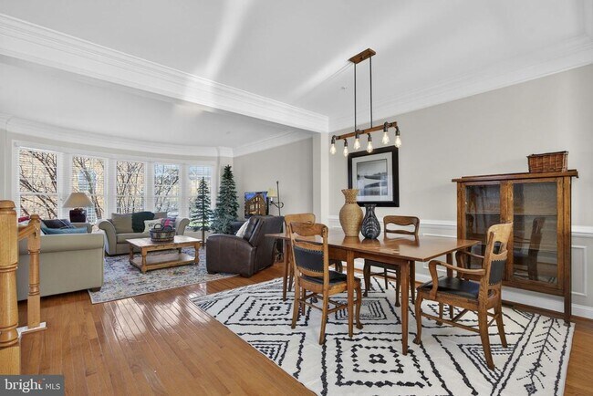 Building Photo - 43789 Water Bay Terrace