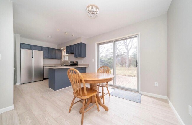 Building Photo - 3212 Lockridge Dr