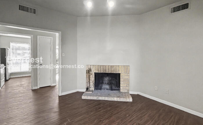 Building Photo - 3729 Thistlemont Dr