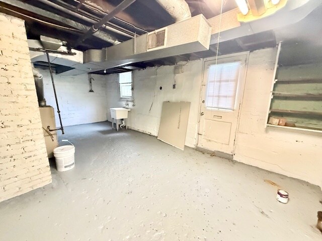 Building Photo - 343 Ohio Ave