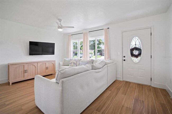 Building Photo - 7717 W Powhatan Ave