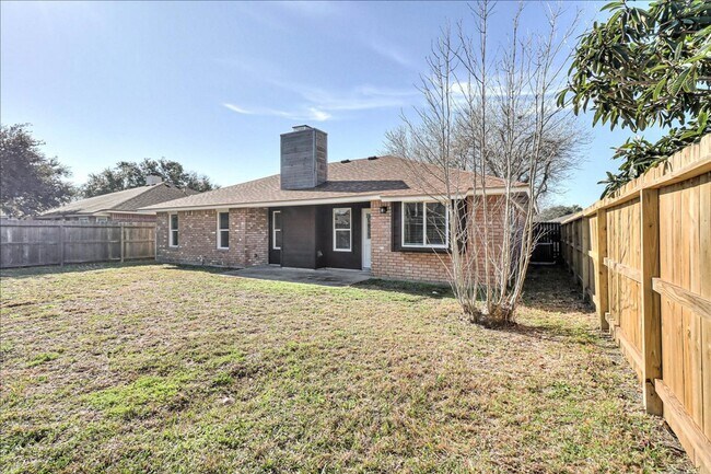 Building Photo - 7314 Ottawa Cir