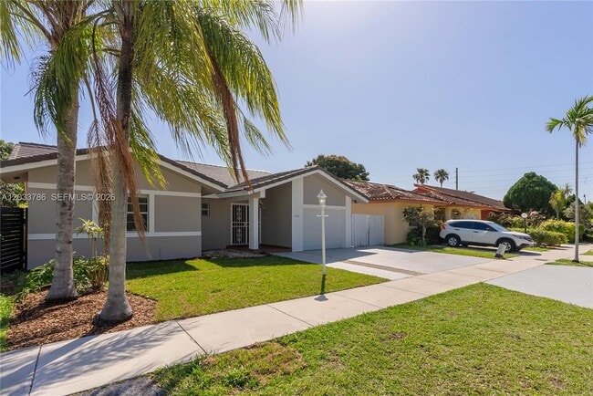 Building Photo - 15881 SW 139th Ave