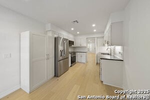 Building Photo - 7815 Broadway St