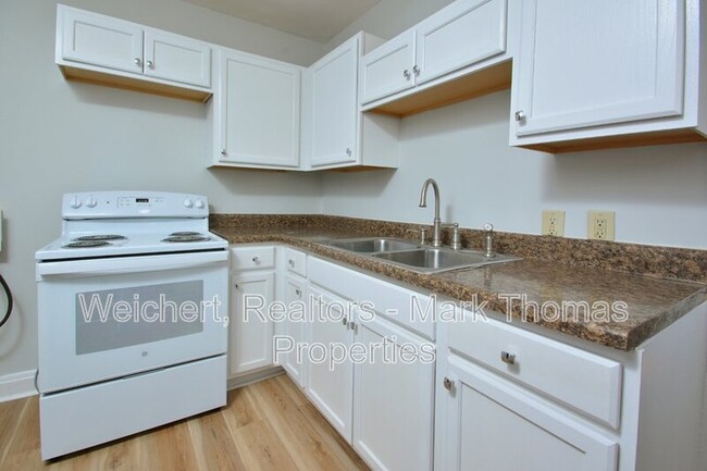 Building Photo - 3701 Turrentine St