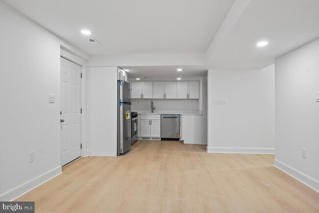 Building Photo - 8728 Old Courthouse Rd