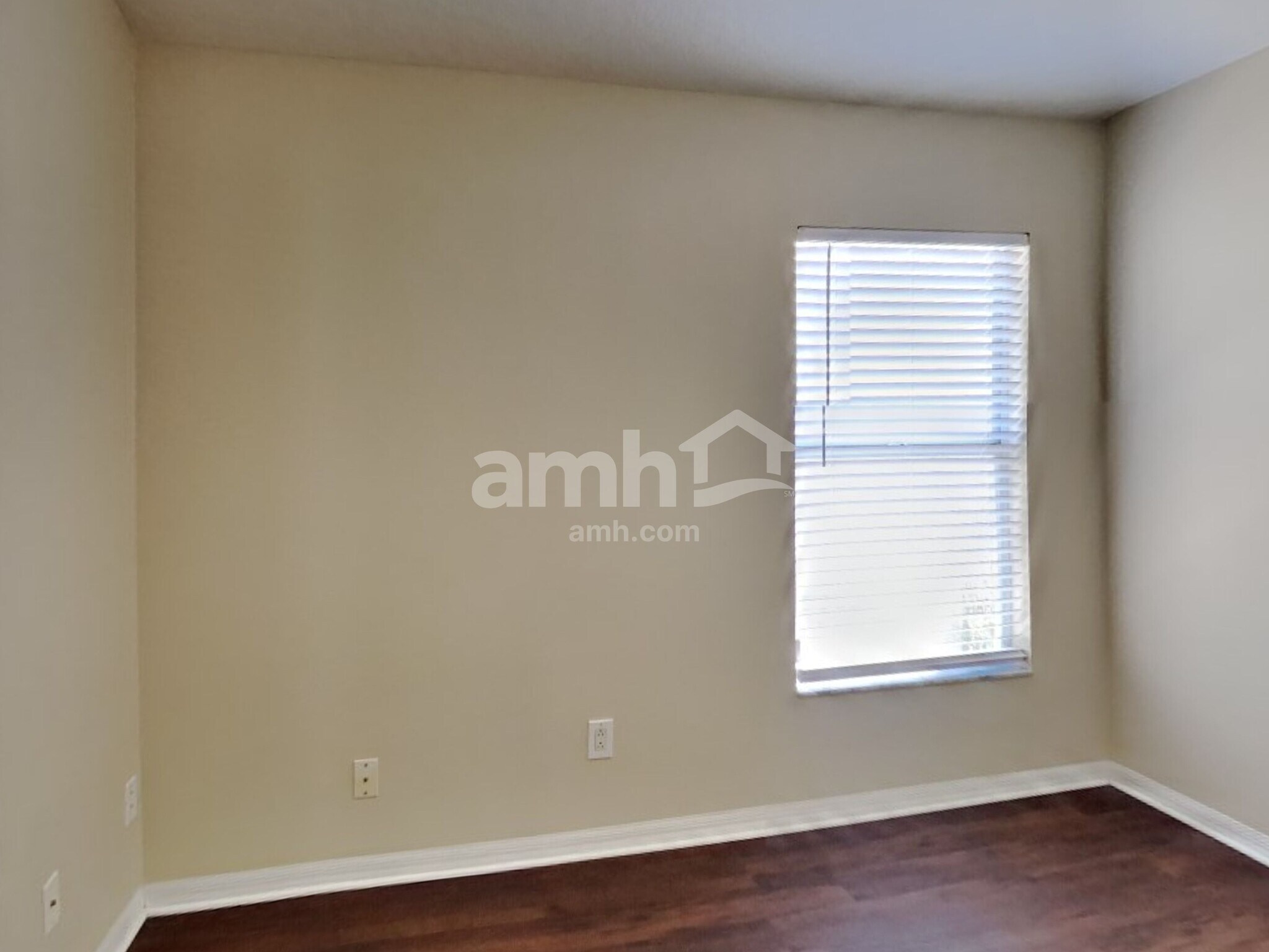 Building Photo - 10440 Blackmore Dr
