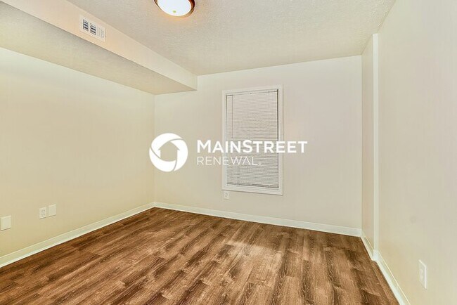 Building Photo - 3 Bedroom Pet-Friendly Home in Louisville,...
