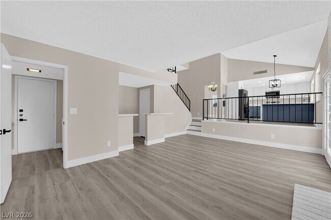 Building Photo - 6320 Peppermill Dr